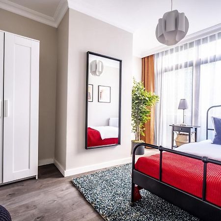Central Flat With Sleek Interior In Sisli Istambul Extérieur photo