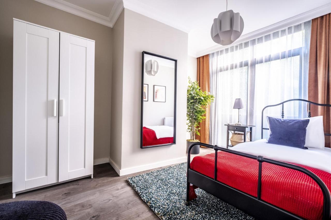 Central Flat With Sleek Interior In Sisli Istambul Extérieur photo